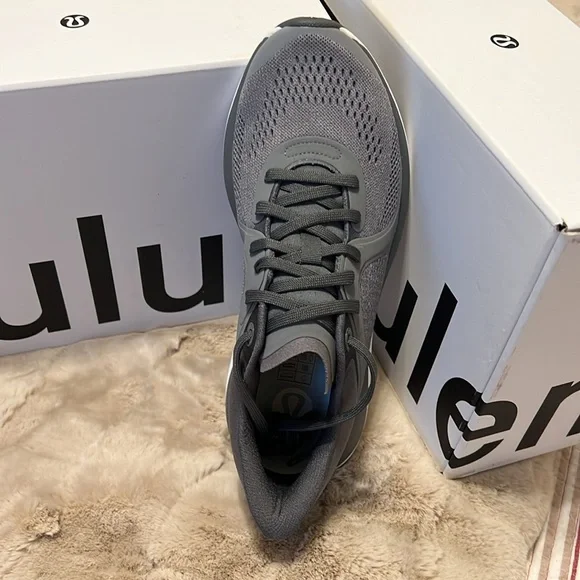 Lululemon Chargefeel Workout Low - Picture 6 of 8